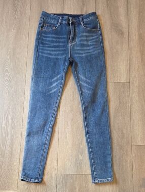 High-Rise Fleece Lined Skinny Jeans in Denim Blue XS
